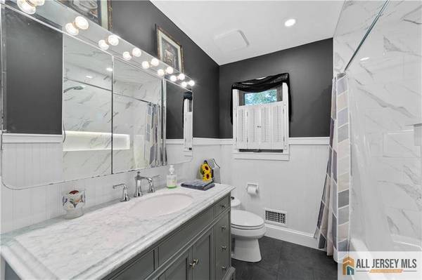 448 Schoolhouse RD, Monroe, NJ 08831