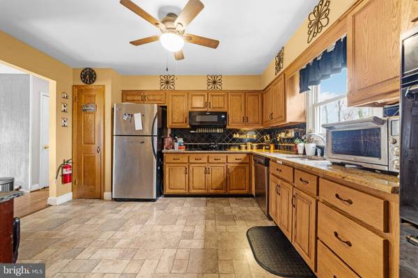 38 EVERGREEN TER, Monroe Township, NJ 08831