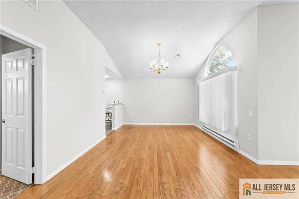 642 Madison DR #642B, Monroe, NJ 08831