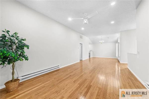 642 Madison DR #642B, Monroe, NJ 08831