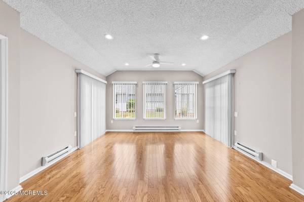 642 Madison Drive #642B, Monroe, NJ 08831