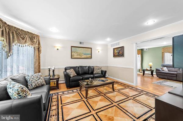 21 TANGLEWOOD PL, Monroe Township, NJ 08831
