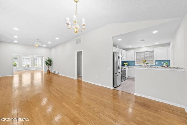 642 Madison Drive #642B, Monroe, NJ 08831