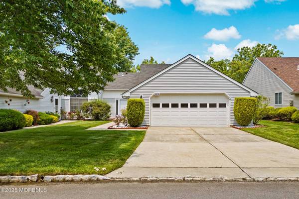 642 Madison Drive #642B, Monroe, NJ 08831