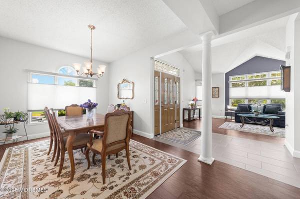 24 Birmingham Lane, Monroe, NJ 08831