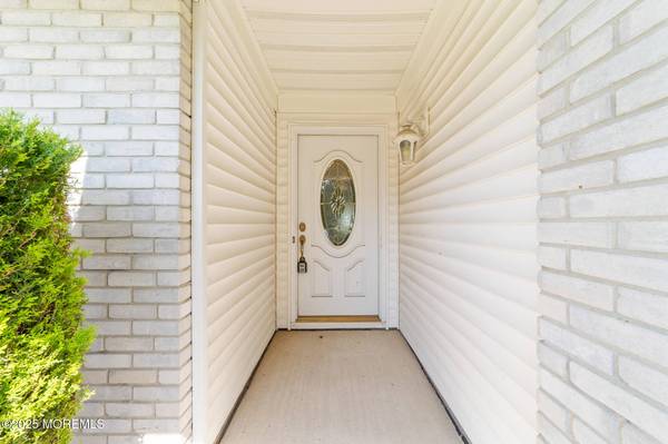 703 Croydon Road #703B, Monroe, NJ 08831