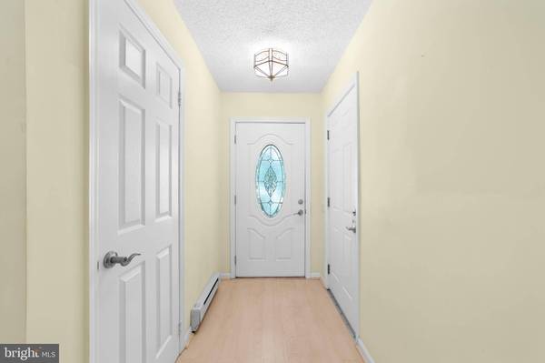 703-B CROYDON RD, Monroe Township, NJ 08831