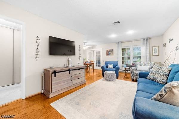 517B Hazen Rd, Monroe Twp., NJ 08831