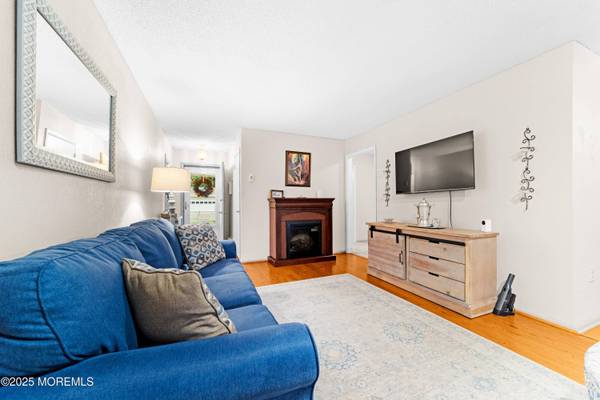 517 Hazen Road ##517B, Monroe, NJ 08831
