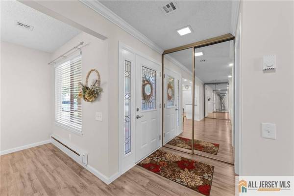 297 Yardley DR #297A, Monroe, NJ 08831