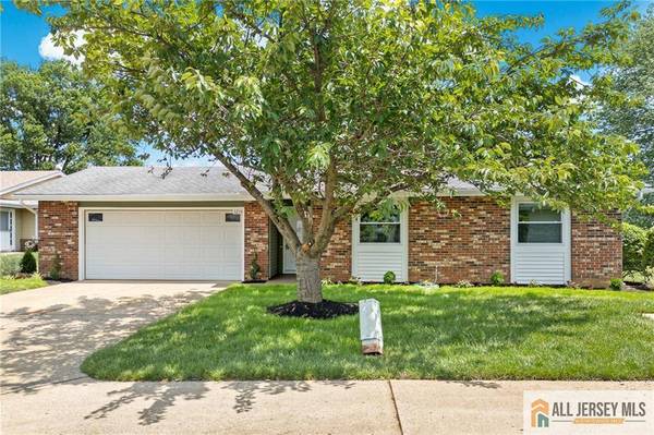 321 Persica PLZ #321A, Monroe, NJ 08831