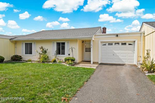 25 Pitman Road #B, Monroe, NJ 08831