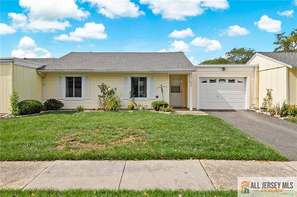 25 Pitman RD #B, Monroe, NJ 08831