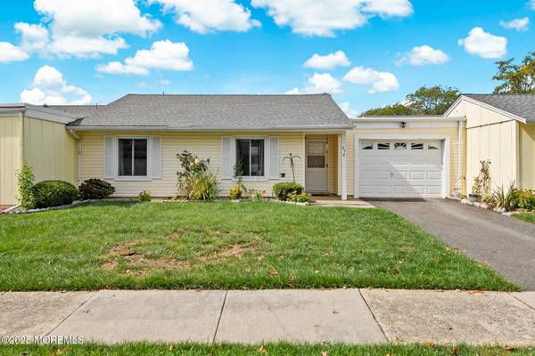 25 Pitman Road #B, Monroe, NJ 08831