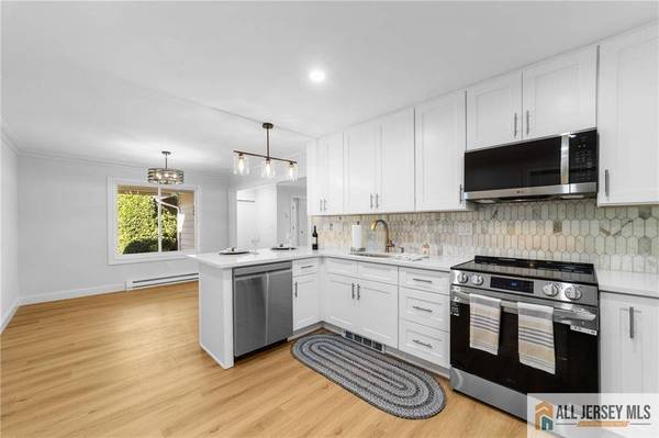 235 Vernon RD #235A, Monroe, NJ 08831