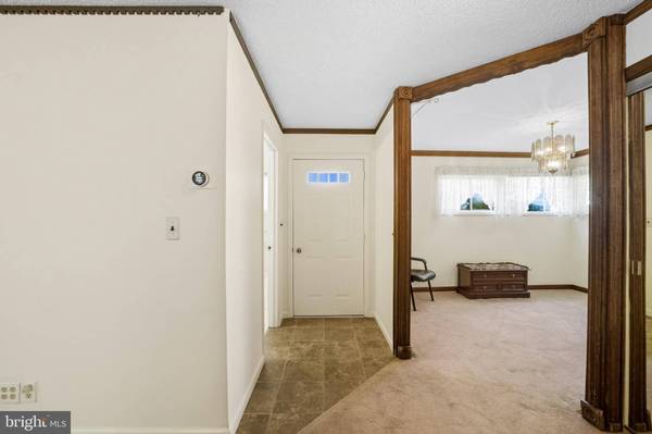 12 GROVE LN, Old Bridge, NJ 08857