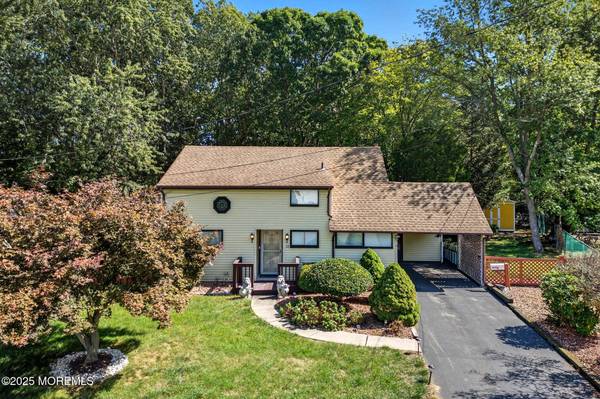 12 Grove Lane, Old Bridge, NJ 08857