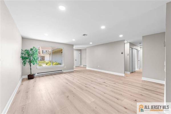 442 Dahlia PLZ #442A, Monroe, NJ 08831