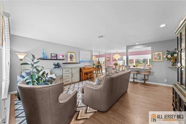 264 Glen RD #264A, Monroe, NJ 08831