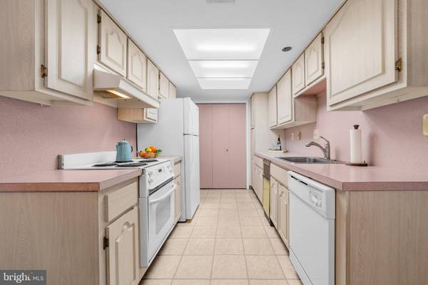 96-C SALIX PLZ, Monroe Township, NJ 08831