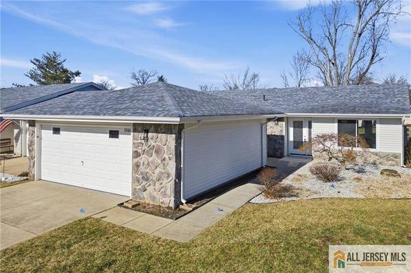 398 Fuchsia PLZ #398C, Monroe, NJ 08831