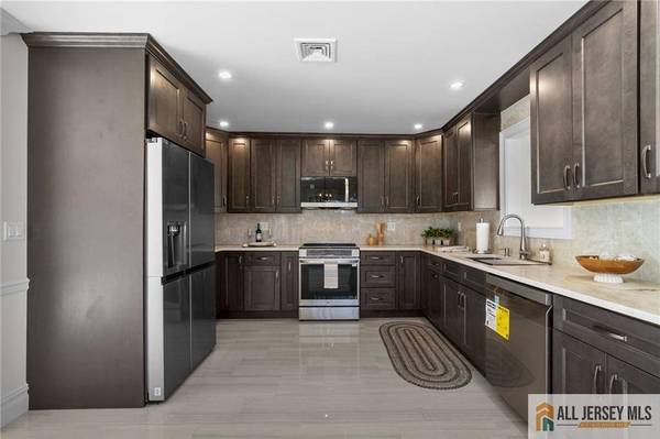 398 Fuchsia PLZ #398C, Monroe, NJ 08831
