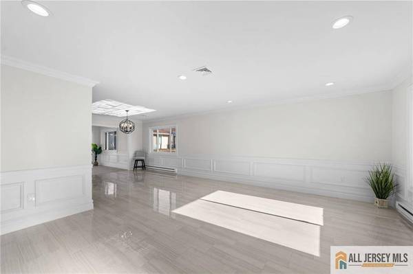 398 Fuchsia PLZ #398C, Monroe, NJ 08831
