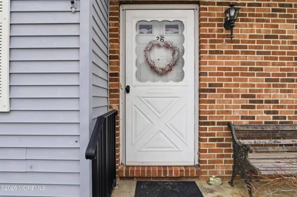 26 Peachtree Lane, Jamesburg, NJ 08831