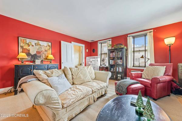 92 Halsey Reed Road, Cranbury, NJ 08512