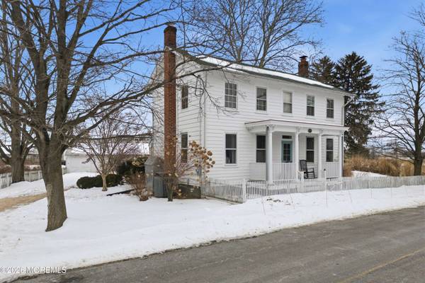 92 Halsey Reed Road, Cranbury, NJ 08512