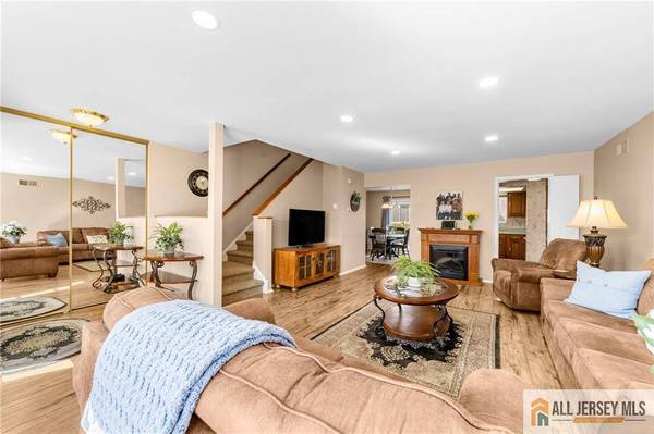 376 Stirling DR #376A, Monroe, NJ 08831