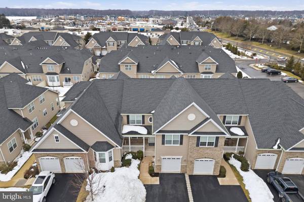 6 TRADITIONS PL, Monroe Township, NJ 08831
