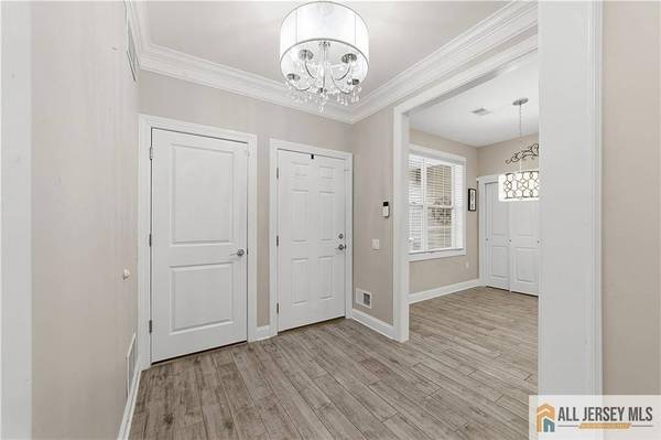 6 Traditions PL, Monroe, NJ 08831