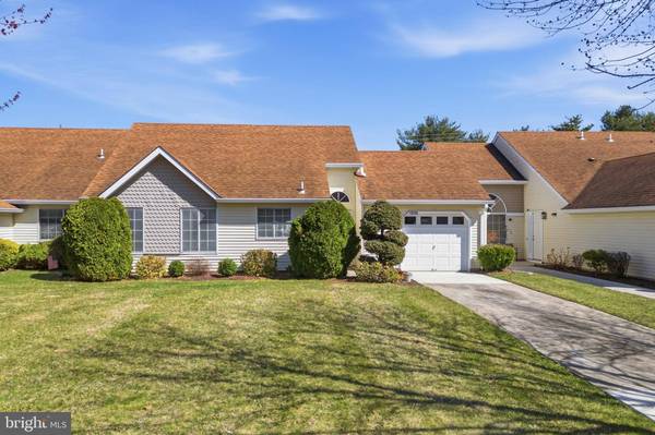 1213-B LINDERA PLZ, Monroe Township, NJ 08831