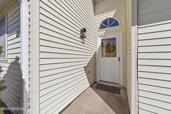 1213 Lindera Plz #213B, Monroe, NJ 08831