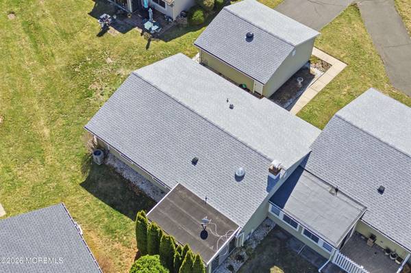 21 Celtis Plz #21B, Monroe, NJ 08831