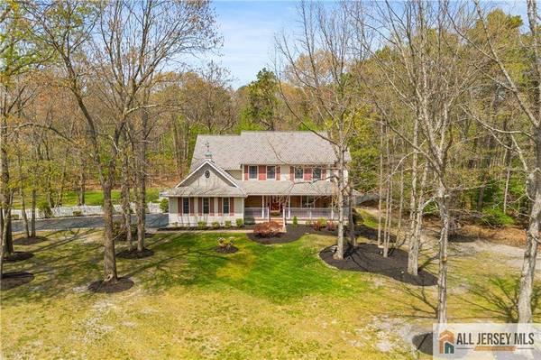 1 Pine View CT, Monroe, NJ 08831