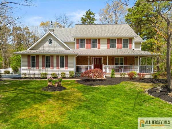1 Pine View CT, Monroe, NJ 08831