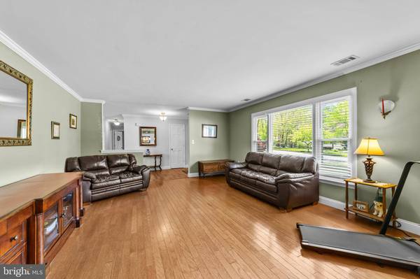 7 MICHELLE ST, Monroe Township, NJ 08831