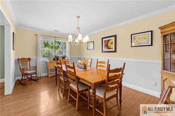 7 Michelle ST, Monroe, NJ 08831