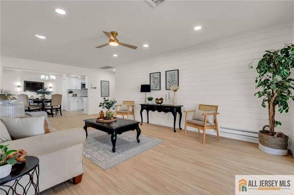 165 Belmar RD #165C, Monroe, NJ 08831