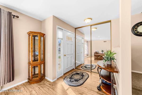 376 Stirling Drive #376A, Monroe, NJ 08831