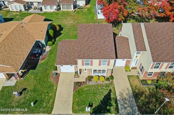 376 Stirling Drive #376A, Monroe, NJ 08831
