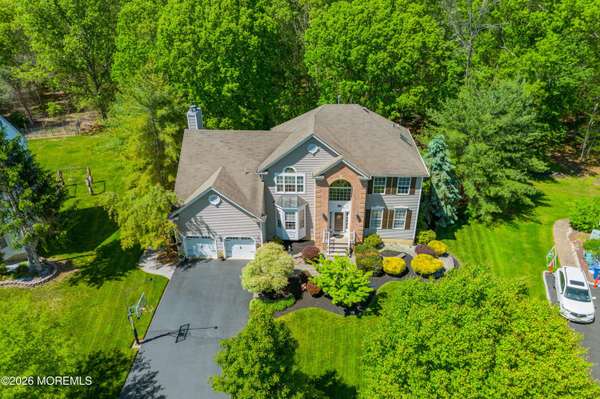 52 Spruce Meadows Drive, Monroe, NJ 08831