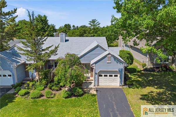 9 Patrick Henry A CT, Monroe, NJ 08831