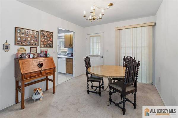 9 Patrick Henry A CT, Monroe, NJ 08831