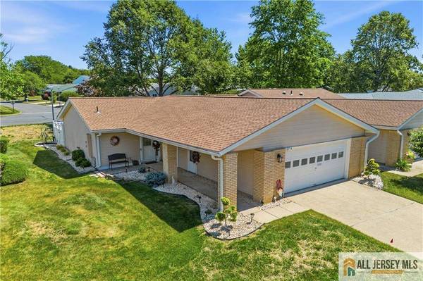 297 Yardley DR #297A, Monroe, NJ 08831