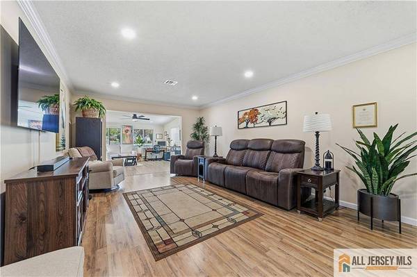 297 Yardley DR #297A, Monroe, NJ 08831
