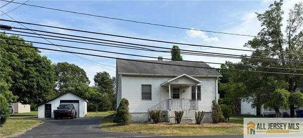 85 Pergola AVE, Monroe, NJ 08831