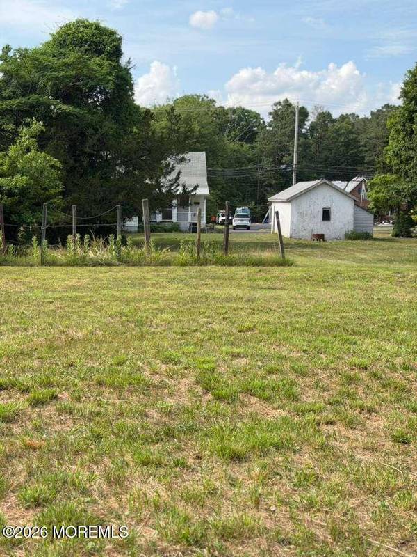 85 Pergola Avenue, Monroe, NJ 08831